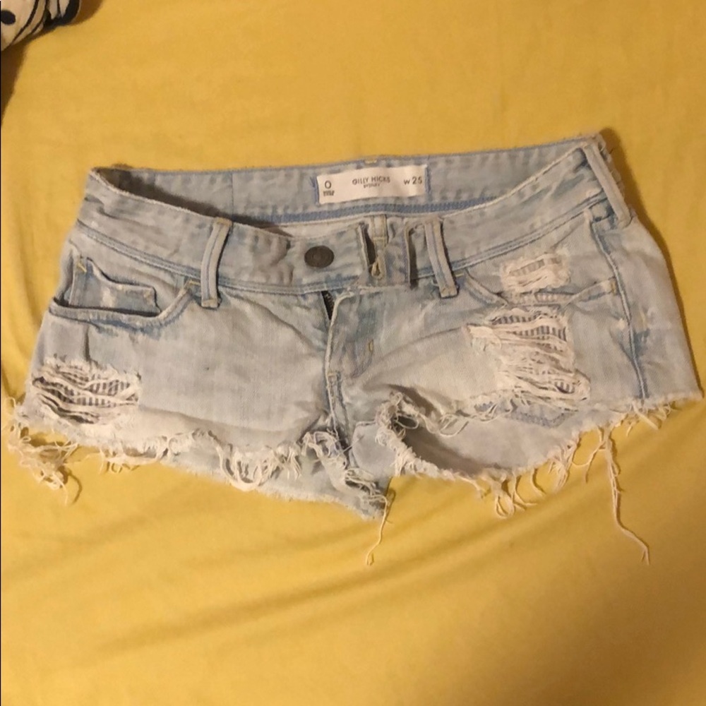 Gilly Hicks Lightwash Jean Shorts